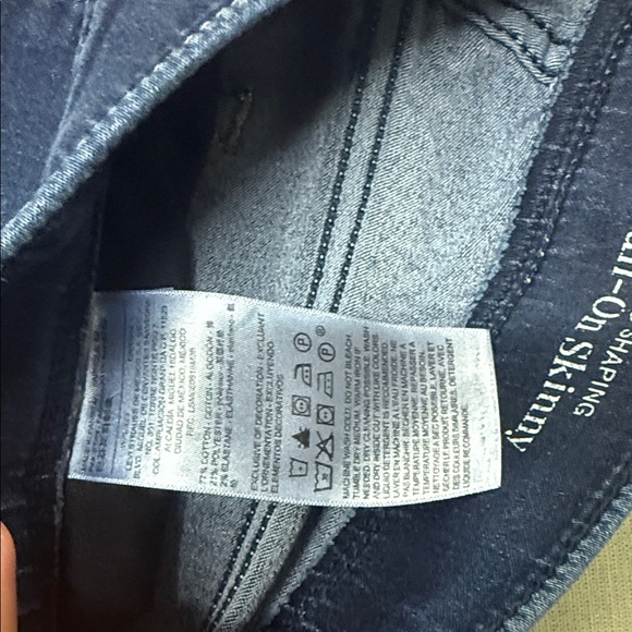 Signature by Levi Strauss Dark Blue Skinny Jeans - Picture 2 of 7